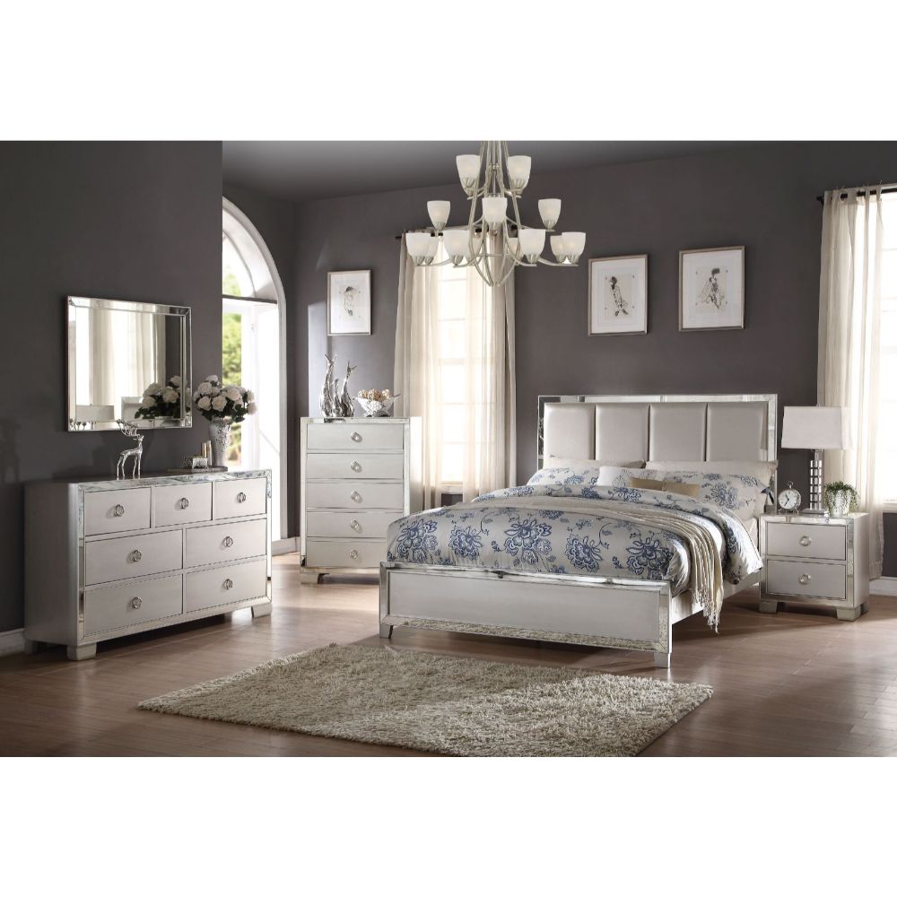 Voeville II EK Bed