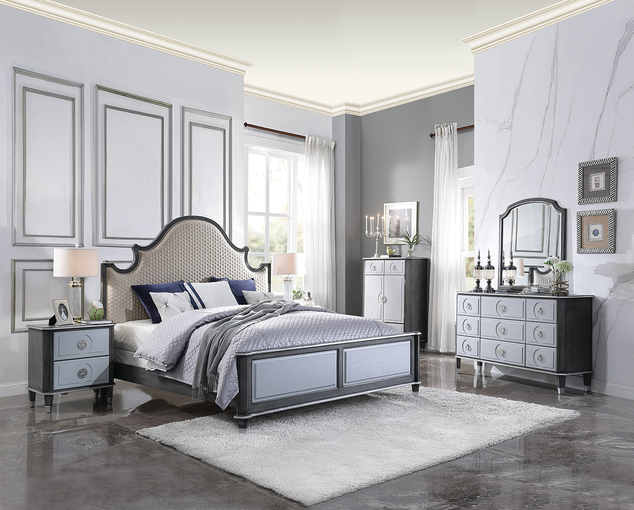 House Beatrice Mirror