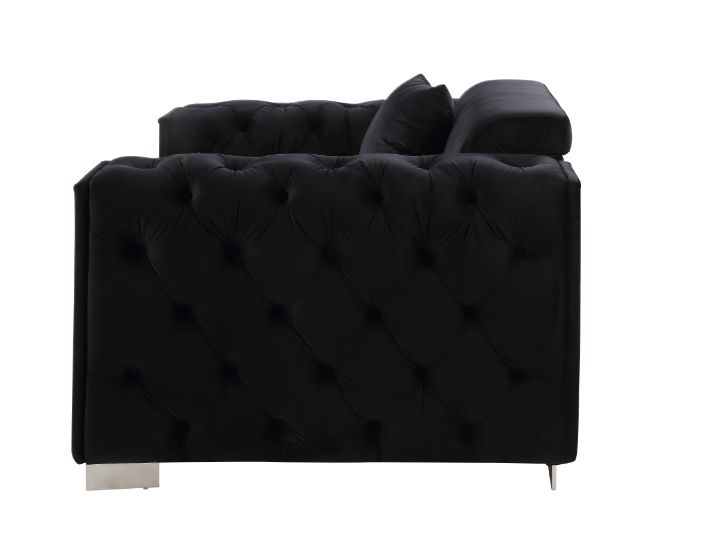 Trislar Chair W/Pillow (Same LV01399)