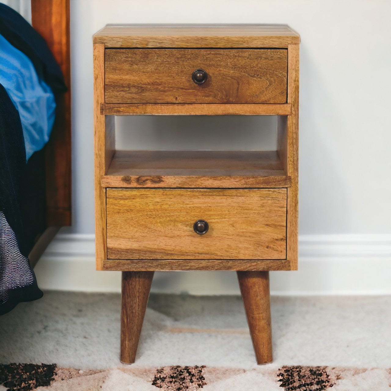 Mini Classic Multi Oak-ish nightstand