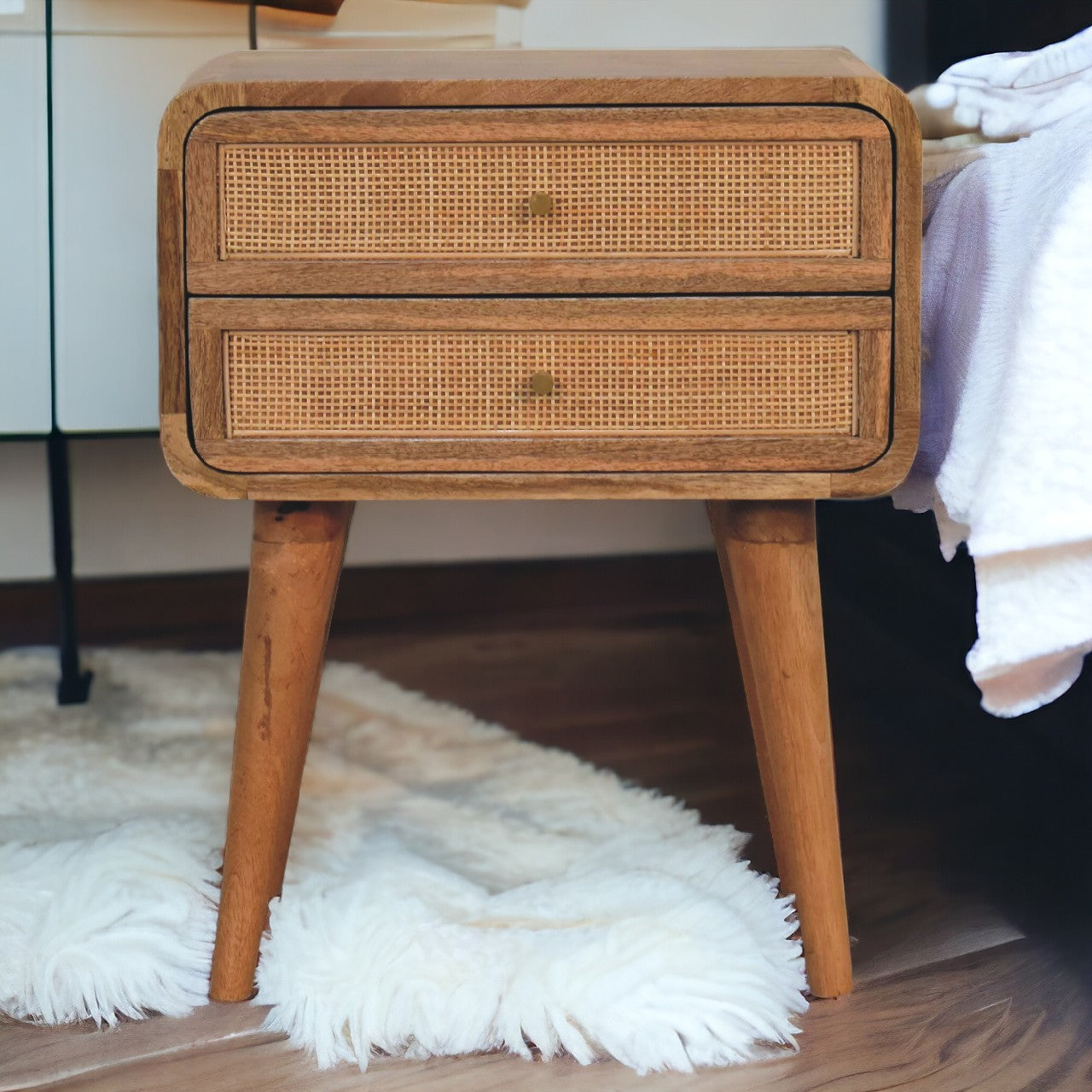 Close-knit 2 Drawer nightstand