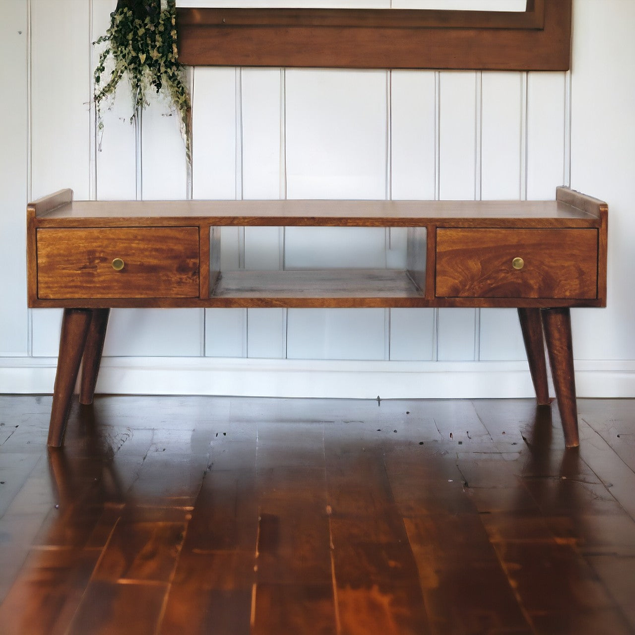 Elevated Chestnut Media Unit