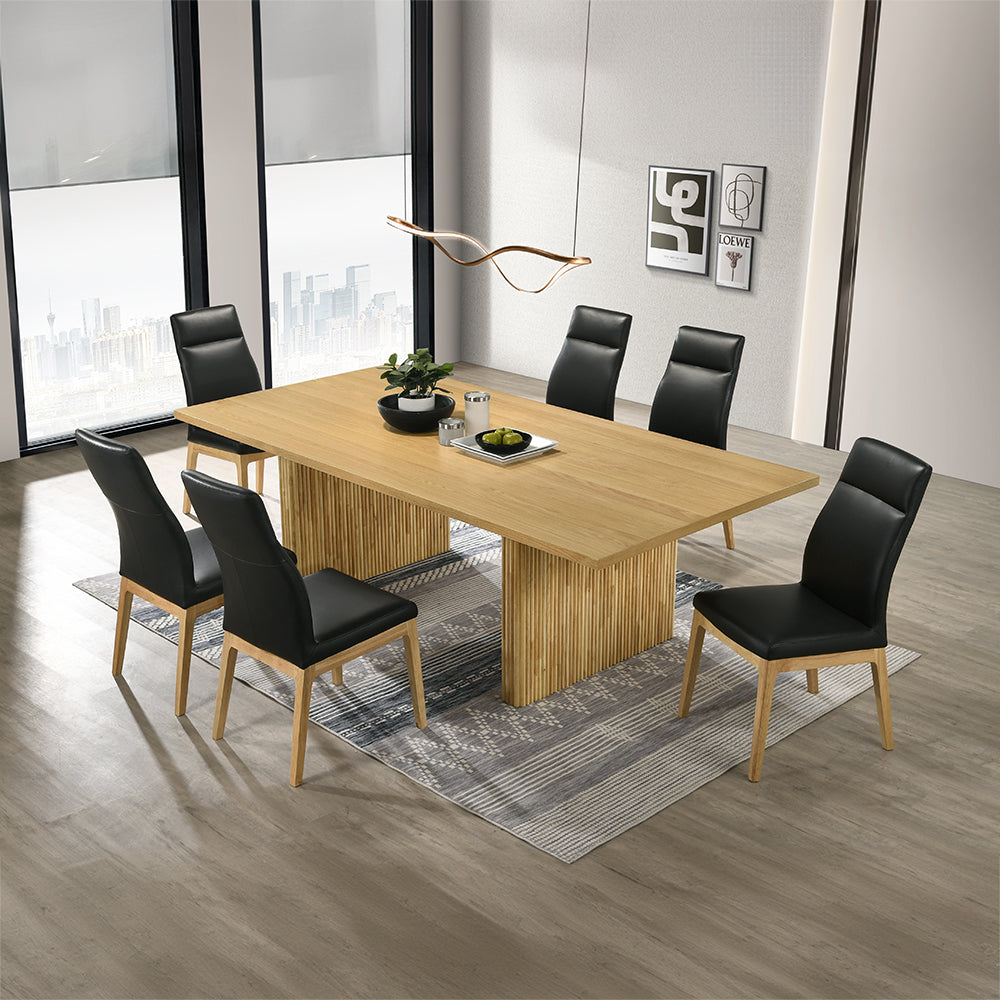 Einar Dining Table