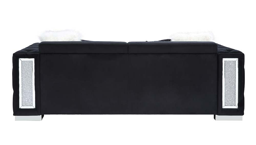 Trislar Sofa W/4 Pillows (Same 52525)